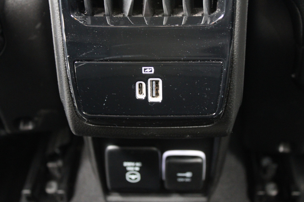47162508-34.jpg